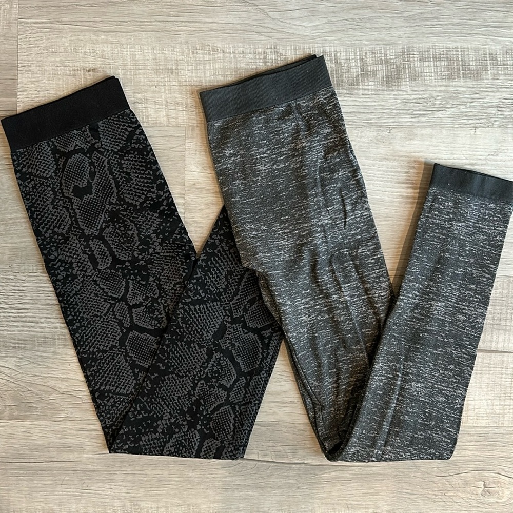 Bundle of 2 Apt 9 Leggings Sz M